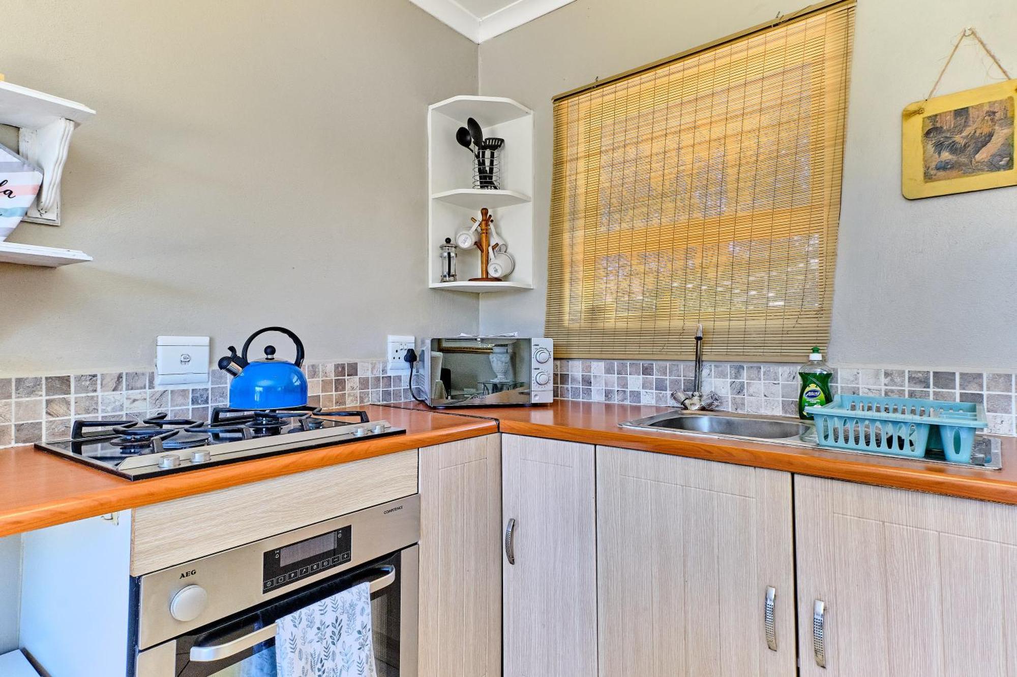 Large 1 Bedroom Cottage, 15 Min From Or Tambo Airport, With Backup Power And Water เจอร์มิสตัน ภายนอก รูปภาพ
